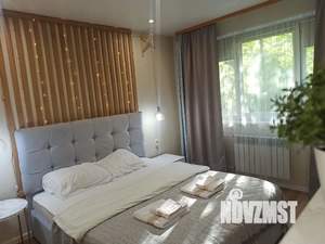 2-к квартира, посуточно, 44м2, 1/5 этаж