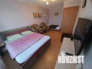1-к квартира, посуточно, 33м2, 1/1 этаж