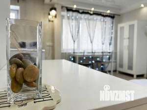 Студия квартира, посуточно, 27м2, 1/5 этаж