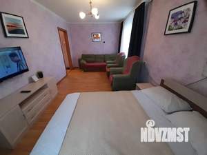 1-к квартира, посуточно, 30м2, 4/9 этаж