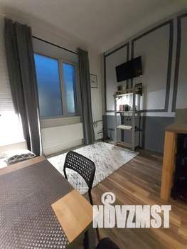 Студия квартира, посуточно, 20м2, 1/3 этаж