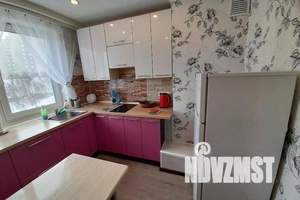 2-к квартира, посуточно, 45м2, 7/10 этаж