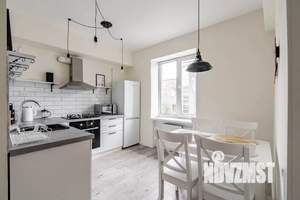 2-к квартира, посуточно, 57м2, 3/3 этаж