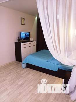 Студия квартира, посуточно, 33м2, 1/9 этаж