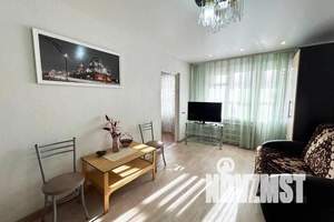 3-к квартира, посуточно, 54м2, 2/9 этаж