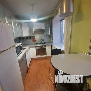 3-к квартира, посуточно, 62м2, 2/5 этаж