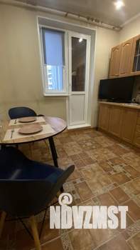 1-к квартира, посуточно, 40м2, 4/9 этаж