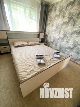 2-к квартира, посуточно, 43м2, 3/5 этаж