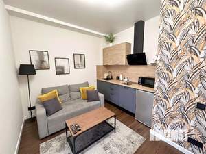 Студия квартира, посуточно, 32м2, 2/4 этаж