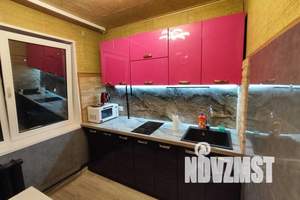 2-к квартира, посуточно, 45м2, 1/5 этаж