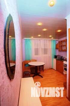 1-к квартира, посуточно, 62м2, 1/1 этаж