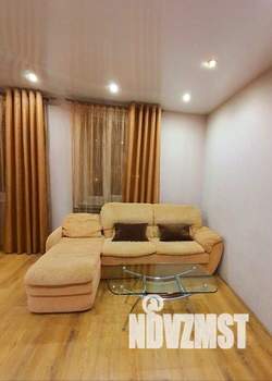 1-к квартира, посуточно, 60м2, 1/1 этаж