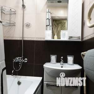 3-к квартира, посуточно, 61м2, 1/5 этаж