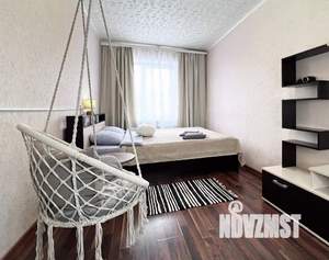 1-к квартира, посуточно, 49м2, 1/1 этаж