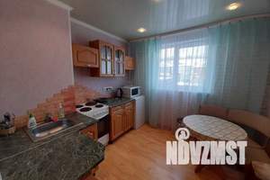 1-к квартира, посуточно, 33м2, 8/10 этаж