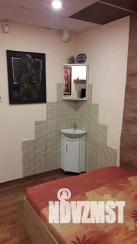 2-к квартира, посуточно, 45м2, 1/5 этаж