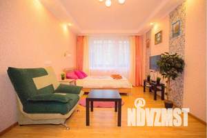 1-к квартира, посуточно, 33м2, 6/9 этаж