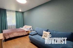 2-к квартира, посуточно, 47м2, 1/5 этаж