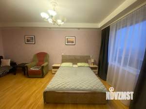 1-к квартира, посуточно, 33м2, 6/9 этаж