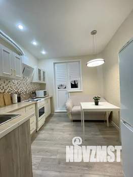 1-к квартира, посуточно, 39м2, 4/9 этаж