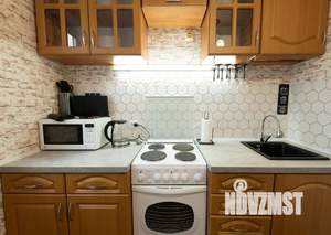 1-к квартира, посуточно, 33м2, 4/9 этаж