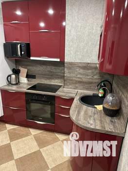 1-к квартира, посуточно, 33м2, 4/9 этаж