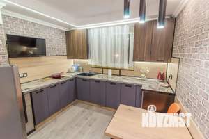 1-к квартира, посуточно, 33м2, 4/10 этаж