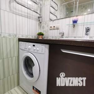 Студия квартира, посуточно, 32м2, 3/5 этаж