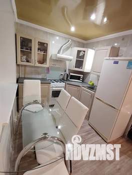 2-к квартира, посуточно, 45м2, 5/5 этаж