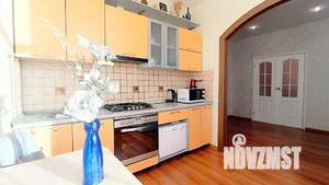 2-к квартира, посуточно, 52м2, 1/1 этаж