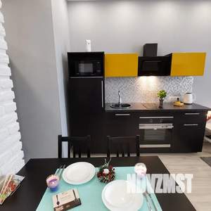 Студия квартира, посуточно, 38м2, 4/7 этаж