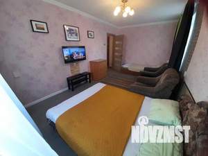 1-к квартира, посуточно, 33м2, 1/1 этаж