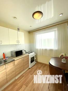 1-к квартира, посуточно, 35м2, 4/9 этаж