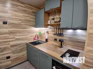 Студия квартира, посуточно, 35м2, 1/3 этаж