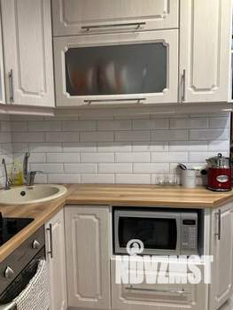 Студия квартира, посуточно, 44м2, 5/5 этаж