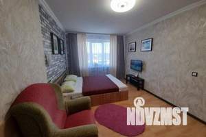 1-к квартира, посуточно, 33м2, 1/10 этаж