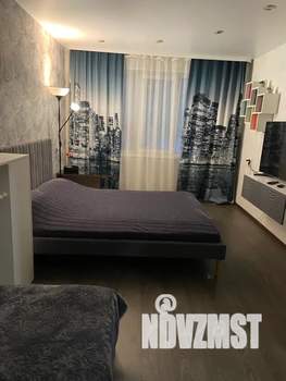 1-к квартира, посуточно, 33м2, 1/9 этаж