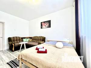 1-к квартира, посуточно, 43м2, 4/9 этаж