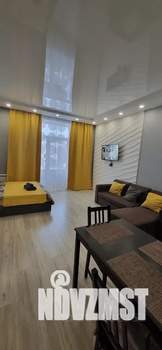 Студия квартира, посуточно, 38м2, 4/7 этаж