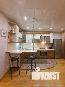 1-к квартира, посуточно, 60м2, 1/1 этаж