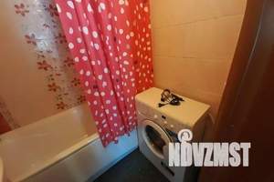 1-к квартира, посуточно, 34м2, 8/10 этаж