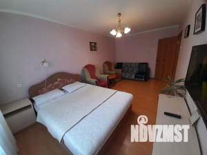 1-к квартира, посуточно, 33м2, 1/1 этаж