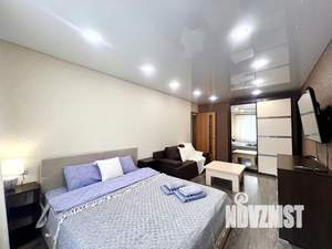 2-к квартира, посуточно, 47м2, 1/1 этаж