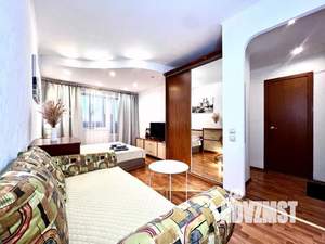 1-к квартира, посуточно, 33м2, 1/1 этаж