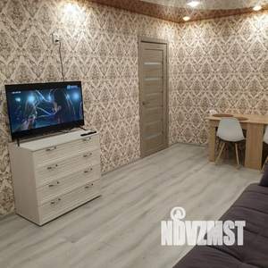3-к квартира, посуточно, 61м2, 1/5 этаж