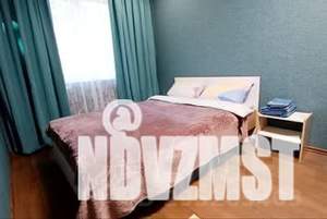 2-к квартира, посуточно, 47м2, 1/5 этаж