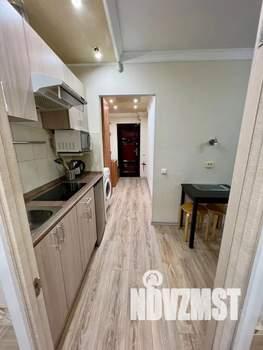 Студия квартира, посуточно, 25м2, 1/9 этаж