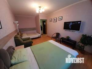 1-к квартира, посуточно, 33м2, 1/1 этаж