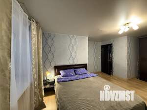 1-к квартира, посуточно, 30м2, 5/5 этаж