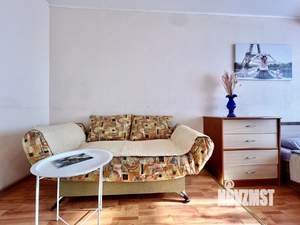 1-к квартира, посуточно, 38м2, 8/10 этаж